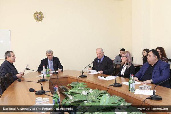 ՀՅԴ-ական պատգամավորը խանդեց ՀՀԿ-ին եւ «Ելք»-ին