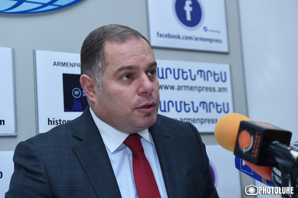 «Այո, գնում ենք դեպի ծերացող երկիր». Հովհաննես Սահակյան
