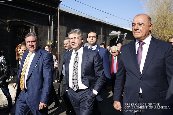 Երեւանի եւ Գյումրու ելքն ու մուտքը հանձնարարվեց կարգի բերել