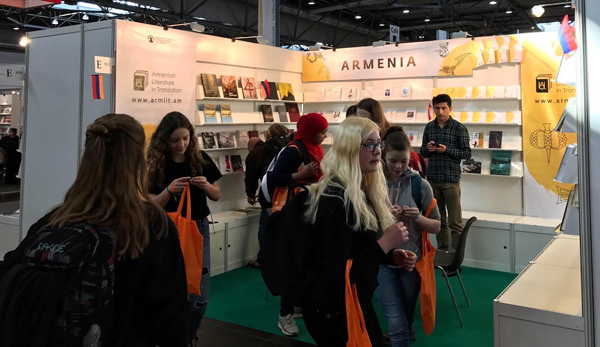 Լայպցիգի գրքի միջազգային ցուցահանդեսում Հայաստանը շեշտադրել է օտար լեզվով հայ գրականություն հրատարակելու ծրագիրը