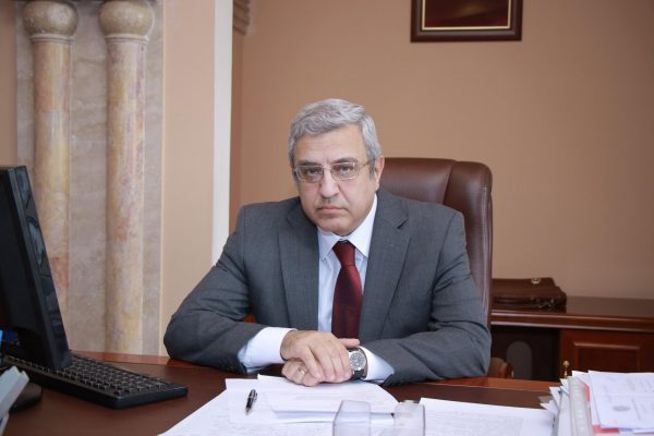 Վահան Տեր-Ղևոնդյանը միաձայն ընտրվեց Մատենադարանի տնօրեն