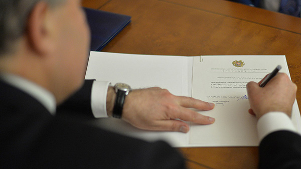 ՀՀ նախագահը մի շարք օրենքներ է ստորագրել