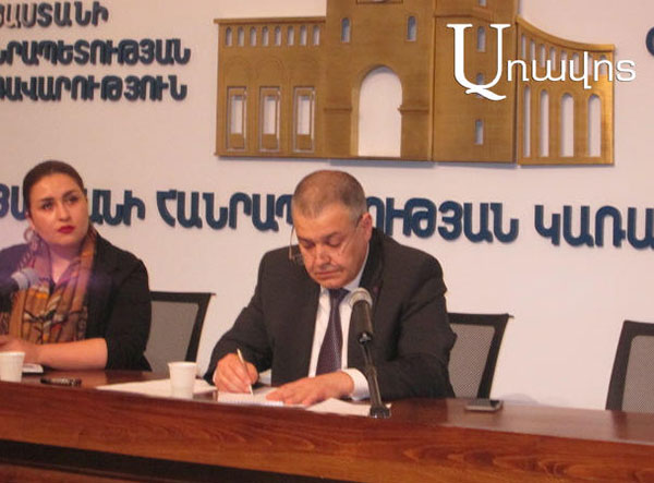 Դավիթ Հարությունյանին հարցրին՝ ինչո՞ւ իրավապահները չեն կարողանում հայտնաբերել Մասիսի քաղաքապետի եղբորը (Տեսանյութ)