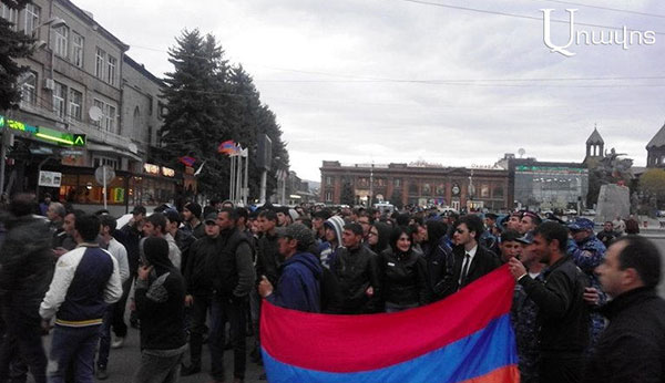 Զուր գանգատ․ ցուցարարից դժգոհող ոստիկանի մոտ հիվանդանոցում ոչ մի խնդիր չի հայտնաբերվել