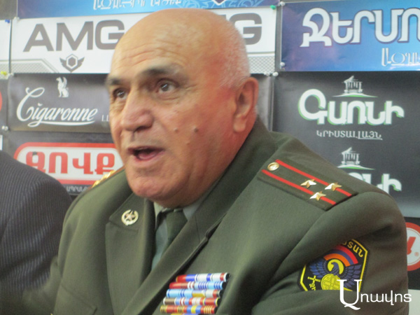 «Մենք չենք ասում, որ 4-րդ դասարանից երեխայի ձեռքը զենք տանք». Սամվել Վանեսյան