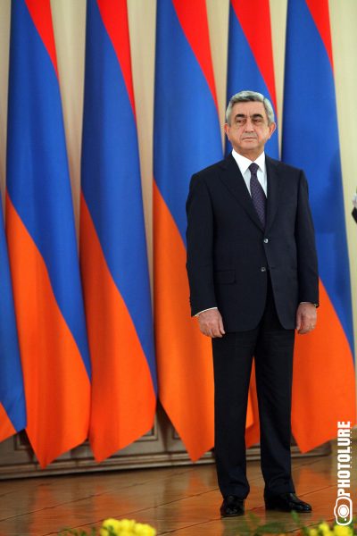 Ինչո՞ւ պետք է Հանրապետականի նախագահը լինի նաեւ վարչապետ։ Ահա պատասխան առաջին դեմքից. «Հրապարակ»