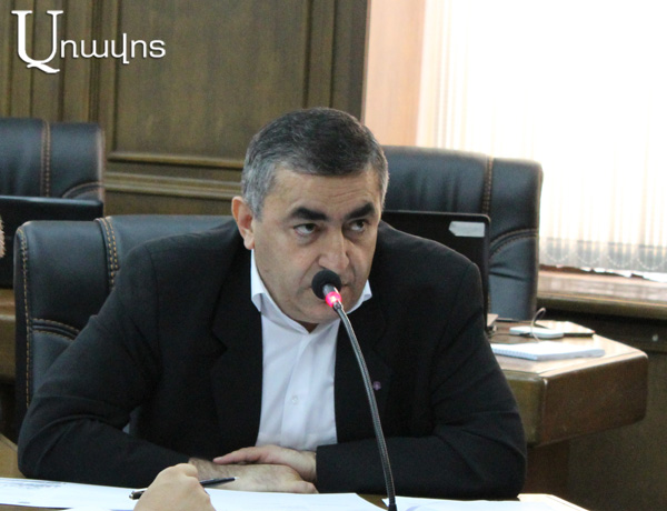 «Բռունցքին՝ բռունցք». Ռուստամյանը չի բացառում, որ վաղը ցուցարարներին կապտակի
