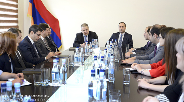 Դավիթ Հարությունյանը բարձր է գնահատել Արտակ Զեյնալյանի պրոֆեսիոնալիզմն ու վստահեցրել, որ սատարելու է նախարարի կողմից իրականացվելիք ծրագրերը
