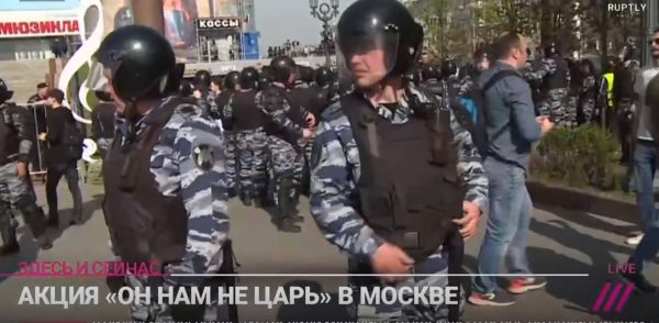 «Ուզում ենք ինչպես Հայաստանում». Մոսկվայի կենտրոնում իրավիճակը լարված է (Տեսանյութ)