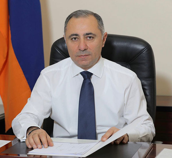 Ստացվում է, որ պետությունը իր պարտականությունները կատարելու փոխարեն նախընտրում էր վարձել մեկ այլ իրավաբանական անձի. Արթուր Գրիգորյան