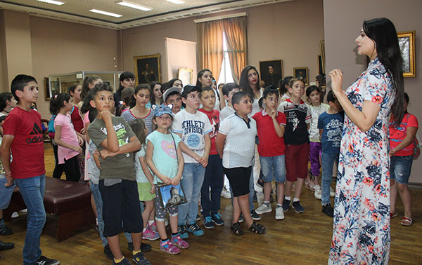 Ի՞նչն էր Իջևանի մի խումբ երեխաների բերել Հայաստանի Ազգային պատկերասրահ