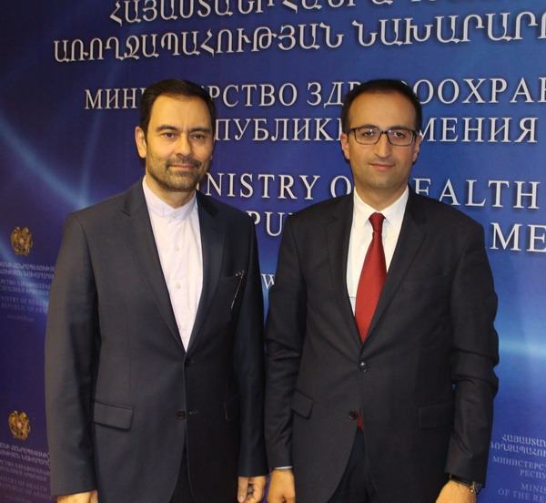 Արսեն Թորոսյանի հետ քննարկվել են մեր երկրում իրանական բուժկենտրոն բացելու և այլ հարցեր