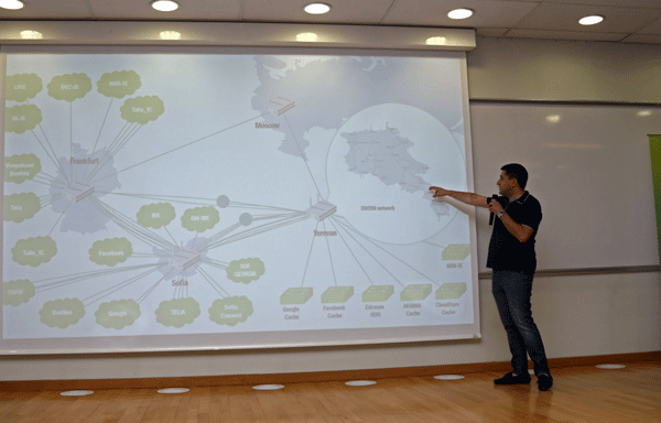 BarCamp Yerevan 2018-ին Ucom-ի համահիմնադիր Հայկ Եսայանը պատմեց ժամանակակից ցանցերի առավելությունների մասին