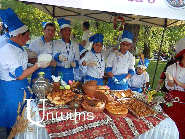 Կայացավ «Համով-hոտով Երեւան» հայկական խոհանոցի փառատոնը (Ֆոտոշարք)