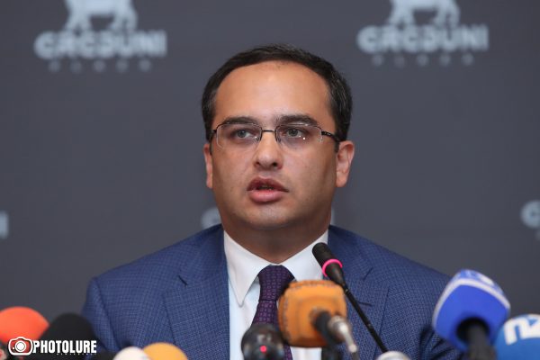 «Ռոբերտ Քոչարյանը կալանավորվել է ապօրինի, նրա դեմ քրեական գործը սարքված է». Վիկտոր Սողոմոնյան