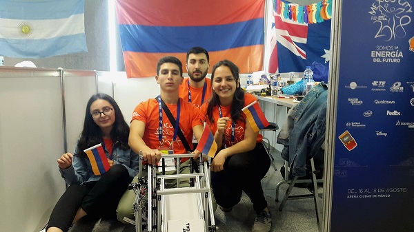 Արմաթցիների մարզային թիմը վերադարձել է First Global ռոբոտների միջազգային մրցույթից