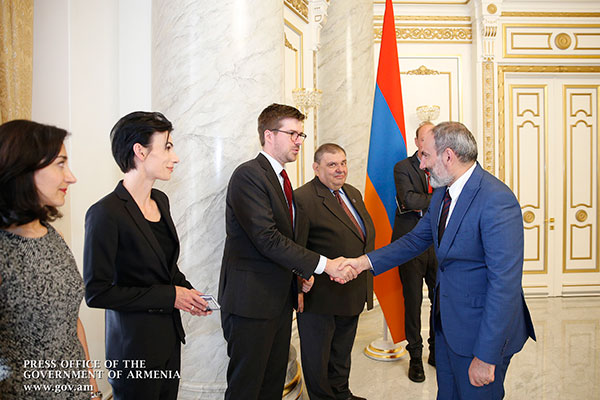 Եվրոպական խորհրդարանի պատգամավորը ողջունել է Հայաստանում տեղի ունեցած խաղաղ ժողովրդավարական գործընթացները
