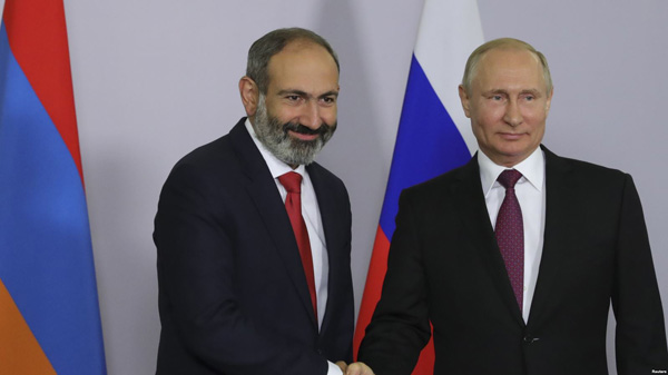 Կարո՞ղ է ժողովրդավար Հայաստանը լավ հարաբերություններ պահպանել Ռուսաստանի հետ. «Ամերիկայի Ձայն»