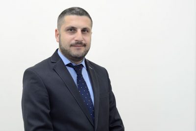 Պատգամավոր ընտրված Արմեն Փամբուխչյանն ազատվել է պաշտոնից