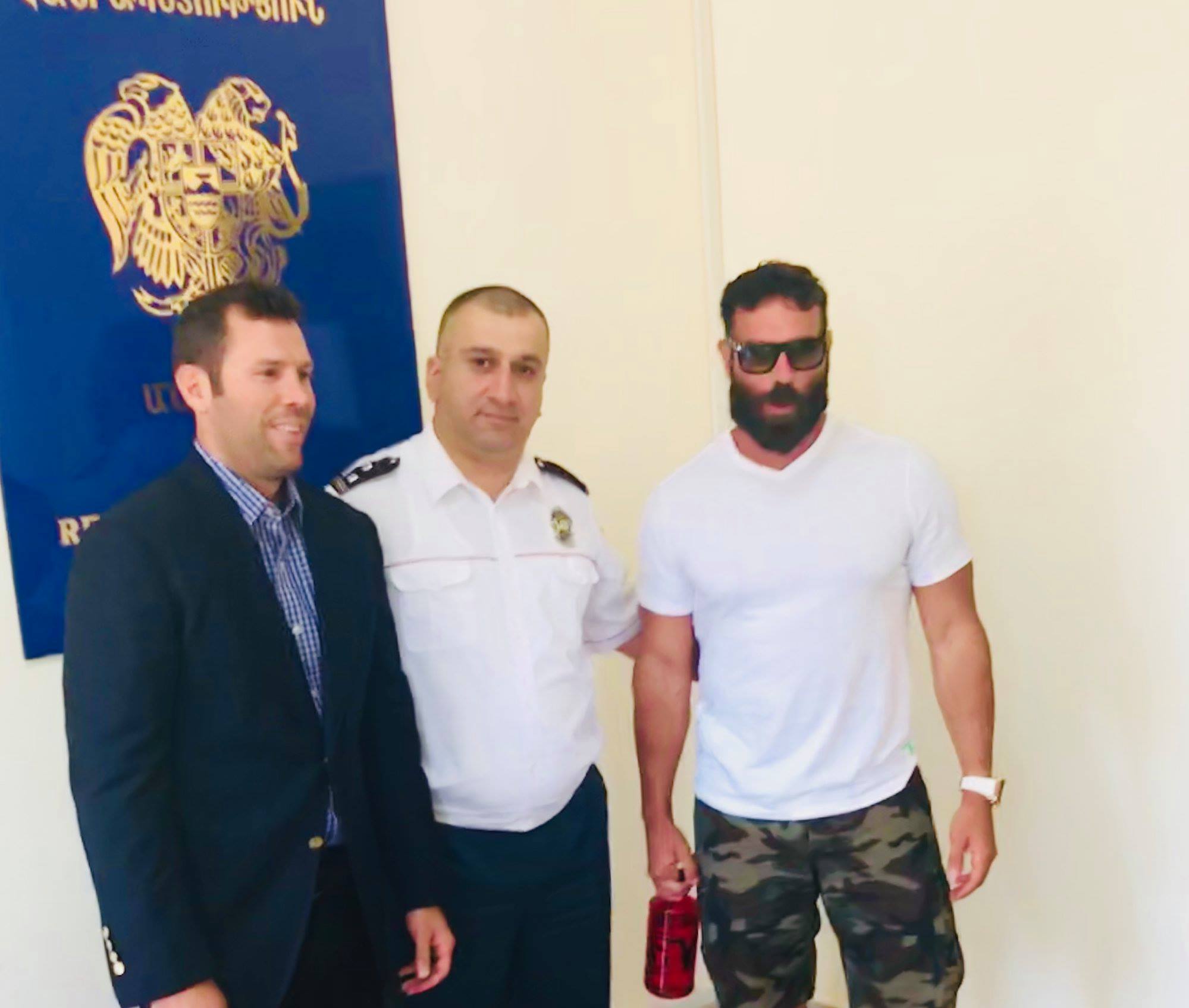 Պոկերի արքային ու նրա եղբորը ՀՀ քաղաքացիություն են շնորհել
