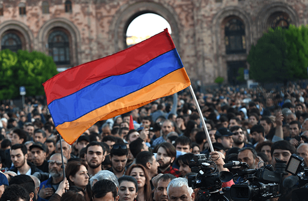 ՀՀ-ում իշխանությունը ու՞մ է պատկանում՝ հրապարակին, թե հայ ժողովրդին. Հայ Յեղափոխական Դաշնակցութիւն