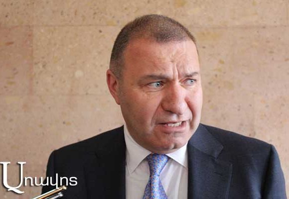 Հայաստանին սպասվում է տնտեսական եւ ֆինանսական կոլապս. Միքայել Մելքումյան