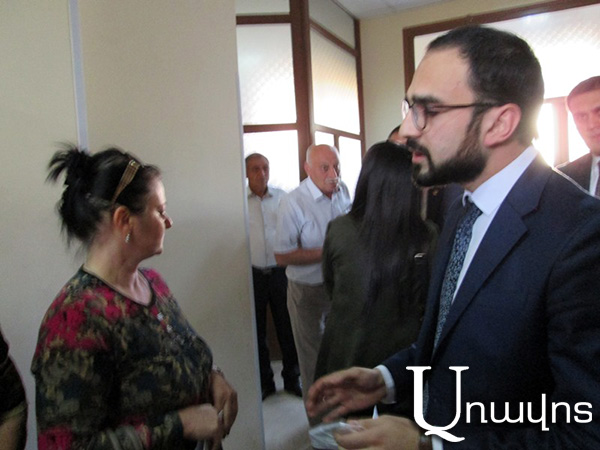 «Ե՞րբ կգա այդ օրը, որ գյումրեցին այլևս խոպան չի գնա»․ լրագրողները՝ փոխվարչապետ Տիգրան Ավինյանին