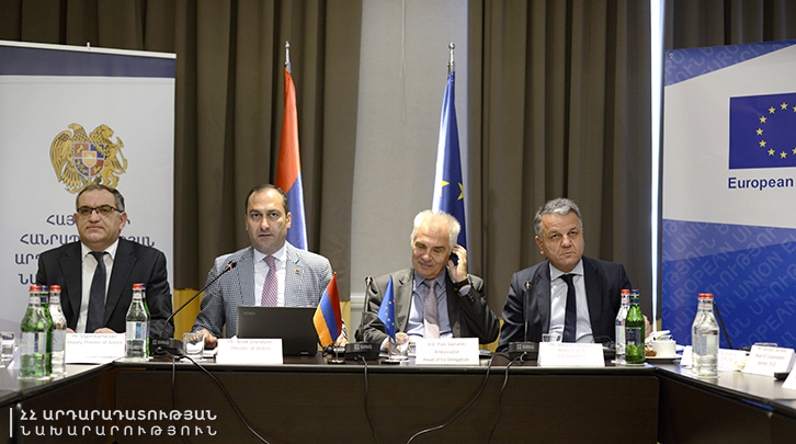 Դեսպան Սվիտալսկին ևս մեկ անգամ շեշտել է, որ Եվրոպական միությունը պատրաստակամ է աջակցելու ՀՀ կառավարությանը՝ արդարադատության ոլորտում բարեփոխումներ իրականացնելու և կոռուպցիայի դեմ պայքարի հարցերում