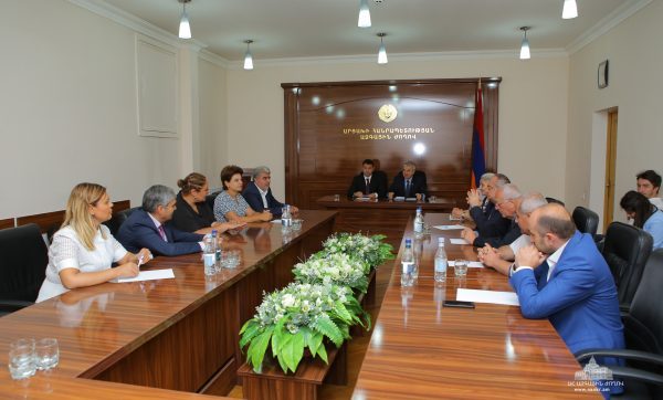 Հայկական երկու հանրապետությունների խորհրդարանների խմբակցությունների ներկայացուցիչները քննարկել են միջխորհրդարանական համագործակցությանը վերաբերող հարցեր