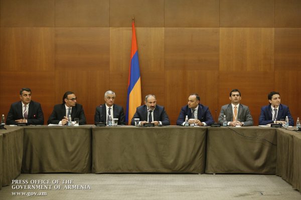 «Բարեգործության տրամաբանությունը պետք է փոխարինենք աշխատանքի տրամաբանությամբ». ՀՀ վարչապետը Մոսկվայում հանդիպել է ռուսաստանաբնակ հայազգի գործարարներին (տեսանյութ)