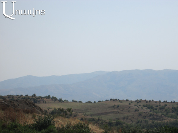 «Ոչ մեկը չի զանգել, տեսնի՝ ոնց եմ». Ադրբեջանի դիպուկահարի կրակոցից վիրավորված սպա