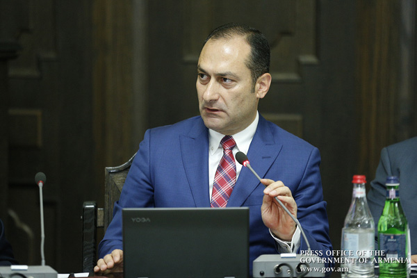 Արտակ Զեյնալյանը՝ ՔԿՀ-ների վիճակի եւ անցումային արդարադատության մասին