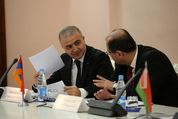 Ինչո՞ւ այդ պաշտոնում նշանակվեց Հունան Պողոսյանը հարցի պատասխանը. «Հայկական ժամանակ»