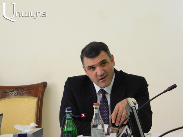 Գեւորգ Կոստանյանը հորդորում է Փաշինյանին հարցնել՝ հիմա իր իրավաբանությունը «բեջուռա՞ է», թե՞ ոչ