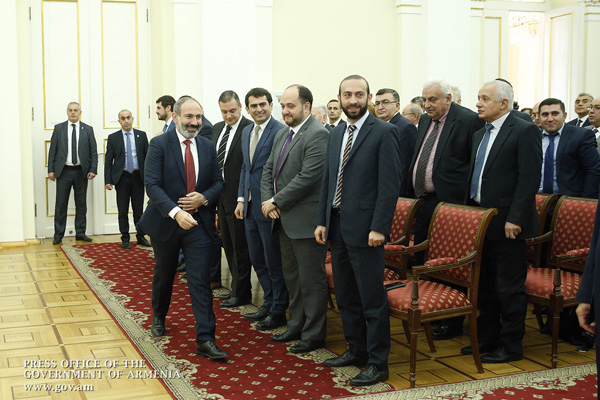 ՏՏ ոլորտը պետք է ունենա զարգացման առաջանցիկ տեմպեր և դառնա տնտեսության կարևոր հենասյուներից մեկը. Նիկոլ Փաշինյան