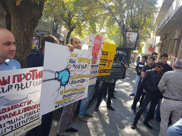 Հայկական բռնցքամարտում առաջացած պառակտման արդյունքում երկրում ձեւավորվել է երկու ֆեդերացիա. «Հայոց աշխարհ»