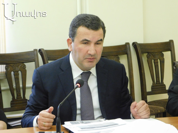 «Բենզալցակայաններում բենզինի եւ դիզվառելիքի բավականին շատ թերլցումներ են, սա անբարեխիղճ մրցակցություն է». Արտակ Շաբոյան