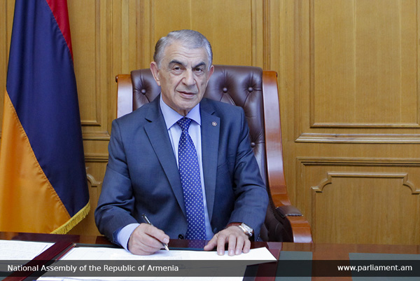 Արա Բաբլոյան. Հորդորում եմ՝ Արցախի թեման կամ Արցախ անվանումն ընդհանրապես հանել նախընտրական ելույթների եւ բանավեճերի առօրյա բառամթերքից