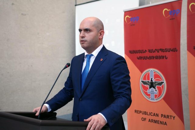Աշոտյանն ահազանգում է ՀՀԿ-ական պոտենցիալ թեկնածուներին սպառնալու մասին, թե՝ «երեխուդ մասին մտածիր» ու վստահեցնում՝ ունեն ապացույցներ