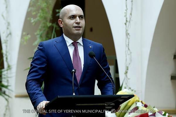 Աշոտյան. «Իմ թիվ 1 խորհուրդը հարգելի Հրաչին՝ մի՛ կրկնիր իմ, Շարմազանովի եւ այլոց սխալները, գոռոզամտությունը լավ բանի չի բերում»