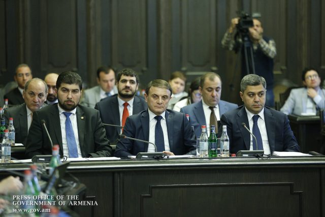 Օսիպյանը գիտի՝ ով է ընտրություններում կաշառք բաժանողը