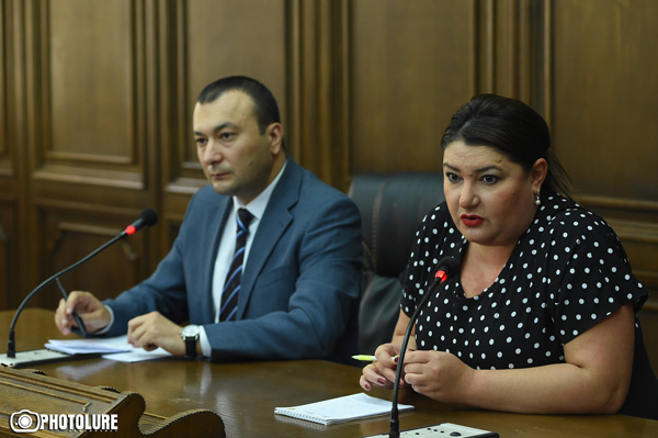 «Նախընտրական շոուներ կազմակերպելու գործում Հայ առաքելական եկեղեցին օգտագործելն առնվազն անպարկեշտություն է». Իվետա Տոնոյանը՝ ՀՀԿ-ին