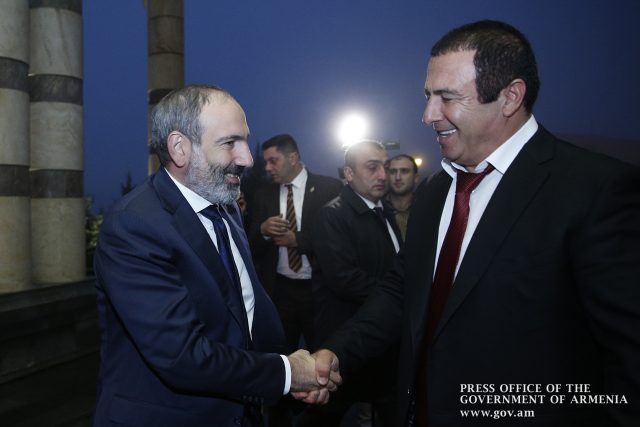 Պարզվել է, որ ուժեղ թվացող ընդդիմության «վազքը եղել է մինչև կատվի մարագ հասնելը». «Ժամանակ»