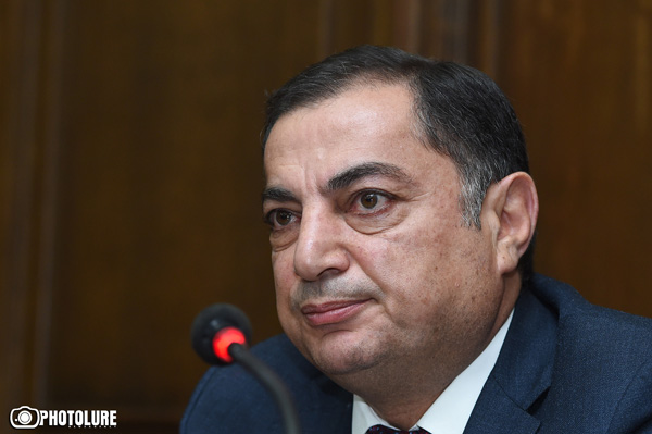 Հրայր Թովմասյանը հեռացել է կուսակցությունից  օրենքի տառին համապատասխան. Վահրամ Բաղդասարյան. Yerkir.am