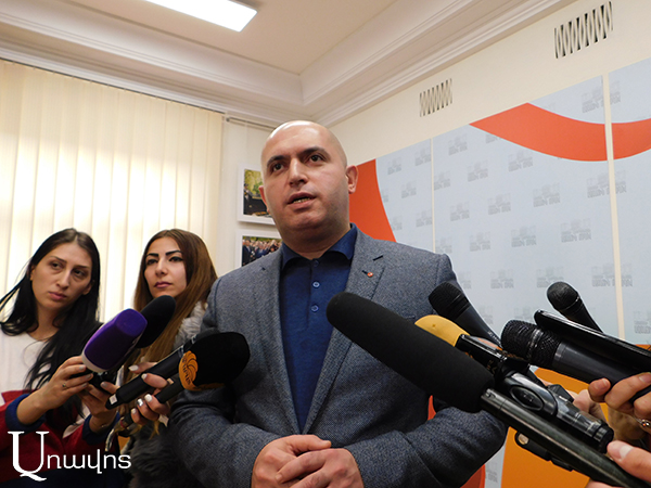 «Տնաշեննե՛ր, ձեզ պետք չի 85 տոկոս, ի՞նչ եք անում, դուք հո Նիկոլ բաշի չե՞ք սարքելու». Աշոտյանը՝ ՔՊ-ին ու «Հայր մերի» փոխարեն «Նիկոլ մեր» ասողներին