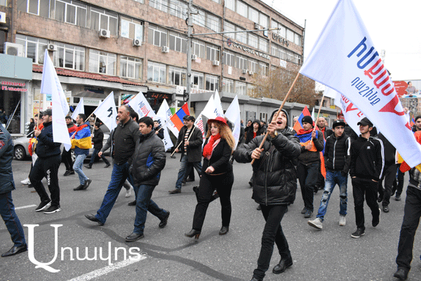 Հըլը 37 կիլոմետր երթ արեք, տեսնենք ձեր տնից քանի՞ հոգի կգա. Նիկոլ Փաշինյան