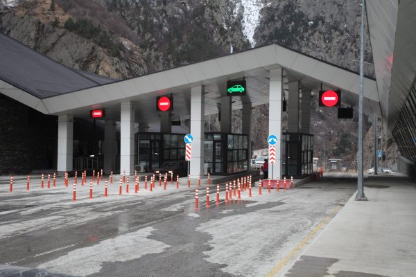 Ստեփանծմինդա-Լարս ավտոճանապարհը բաց է միայն բեռնատար տրանսպորտային միջոցների համար