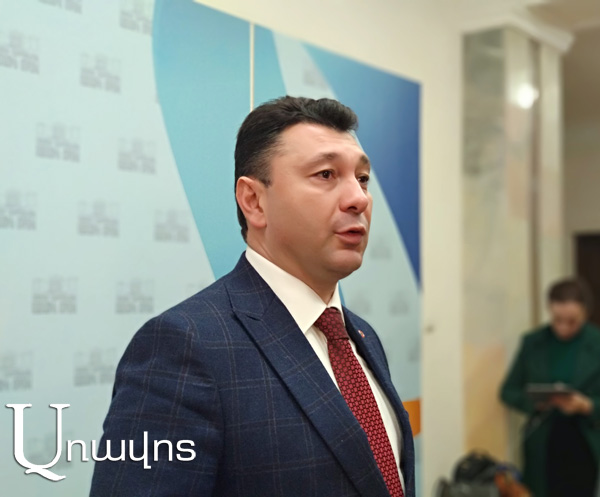 Էդուարդ Շարմազանով. «Ամենավատ բանը, որ կարող է տեղի ունենալ, Հայաստանի եւ Արցախի իշխանությունների կամ հասարակությունների տարանջատումն է, բաժանարար գծերի ստեղծումն է». «Ժողովուրդ»