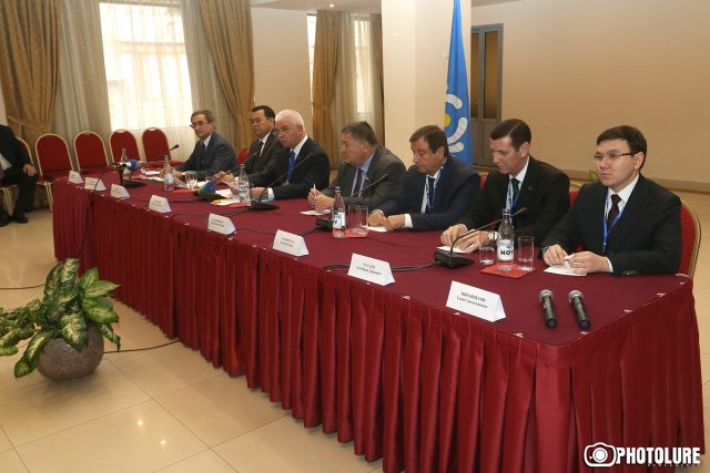 ԱՊՀ դիտորդներ. «Քաղաքական ուժերի համար ապահովվել են հավասար պայմաններ»