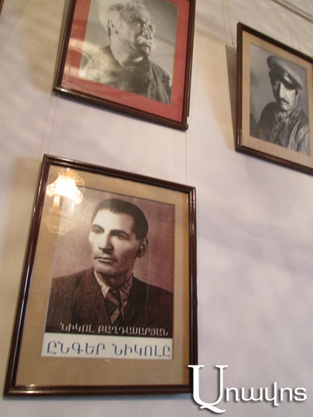 «Ո՞վ է ընգեր Նիգոլը»․ նախագահ Արմեն Սարգսյանի հարցը՝ Գյումրու Մհեր Մկրտչյանի տուն-թանգարանի տնօրենին (Ֆոտոշարք)